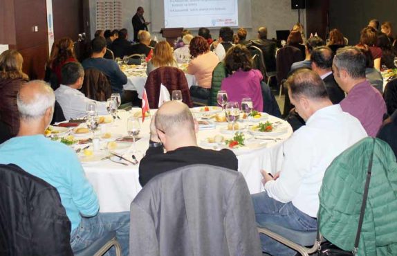 corlu_vatan_hastane_10176_CORLU-VATAN-DOKTOR-SUNUM-HILTON-KAPAK-(1)