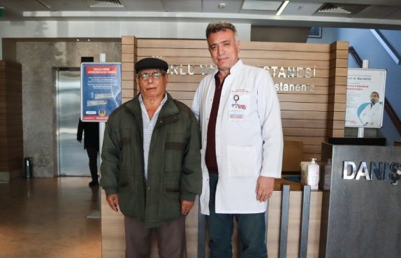 Omuriliğinde Kitle Olan Hasta Ameliyat Sonrası Sağlığına Kavuştu!