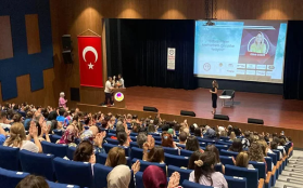 Dilek Cesur “Sabırlı Aileler Merhametli Çocuklar Yetiştirir” Konulu Seminer