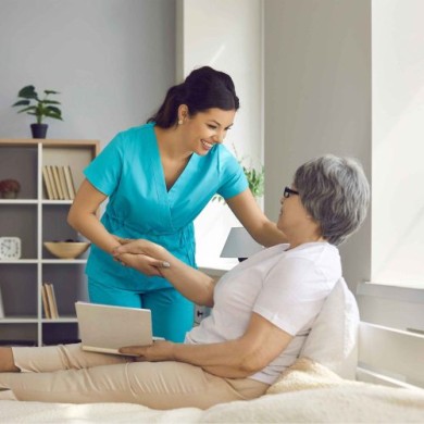 Evde Refakatçi (Destek Personeli)