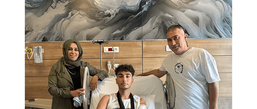 17 Yaşındaki Hastamızın Kolundaki Kemik Kisti Temizlendi.