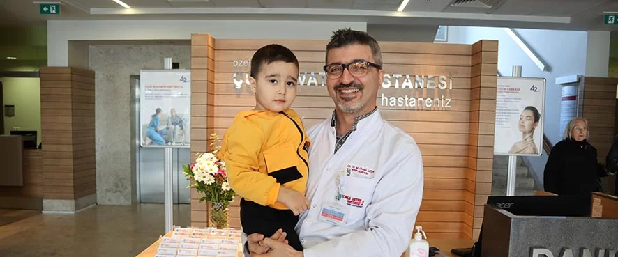 Minik Hastamız Adenoidektomi İle Nefes Almada İyileşme Yaşadı