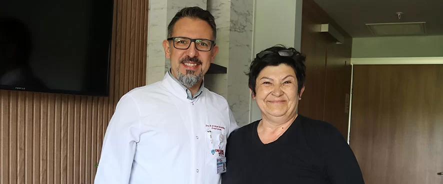 Böbrek Tümörü Olan Hastamız Kapalı Sağ Böbrek Tümörü Ameliyatı ile Sağlığına Kavuştu