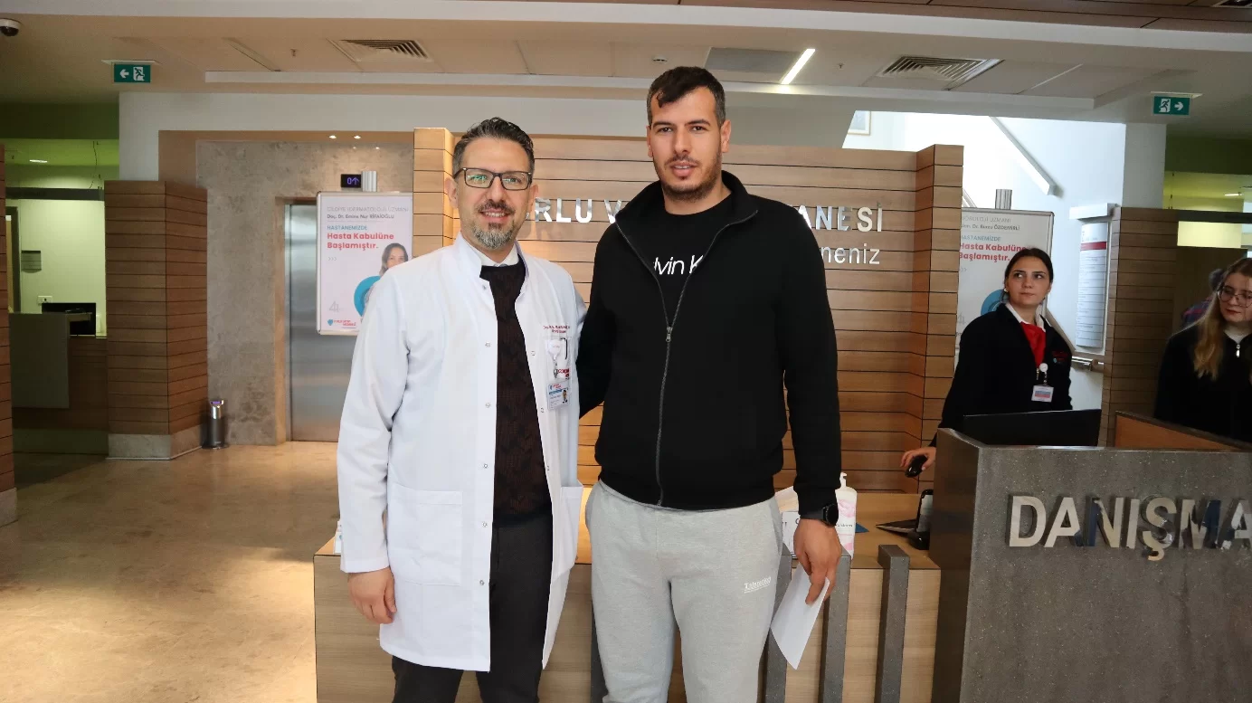 İki Farklı Operasyon Aynı Anda Gerçekleştirildi: Hatay’dan Gelen Hasta Sağlığına Kavuştu