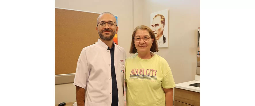 Ses Kısıklığı Şikayeti Olan Hastamıza “Endolaringeal Mikrocerrahi (Mikroskopik Ses Teli Ameliyatı)” Gerçekleştirildi.