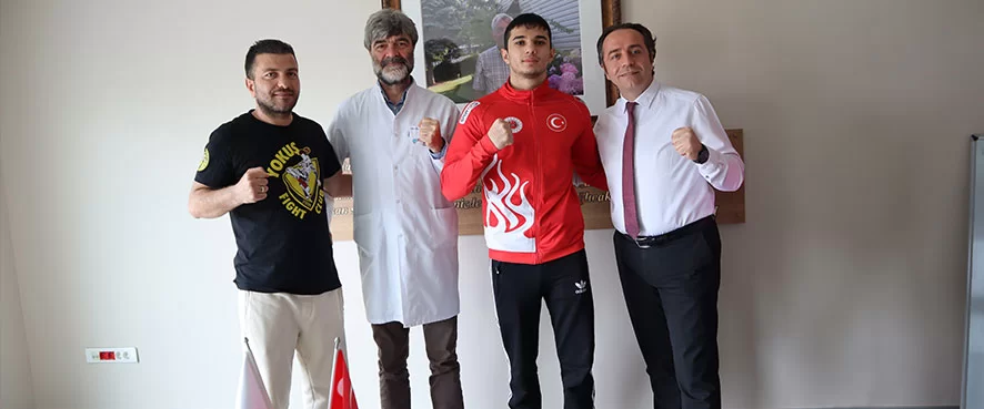 Muay Thai Milli Takım Sporcuları Hastanemizi Ziyaret Etti