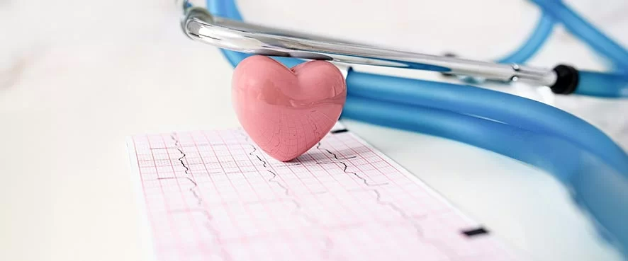 EKG Nedir ve Neden Yapılır? Elektrokardiyografi (EKG) Testinin Önemi